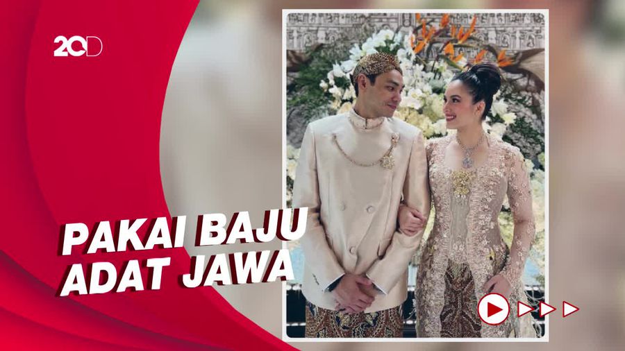 Momen Lamaran Chelsea Islan dan Rob Clinton