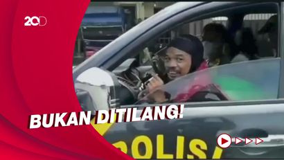 Heboh Joko Kendil Musafir Asal Grobogan Naik Mobil Polisi