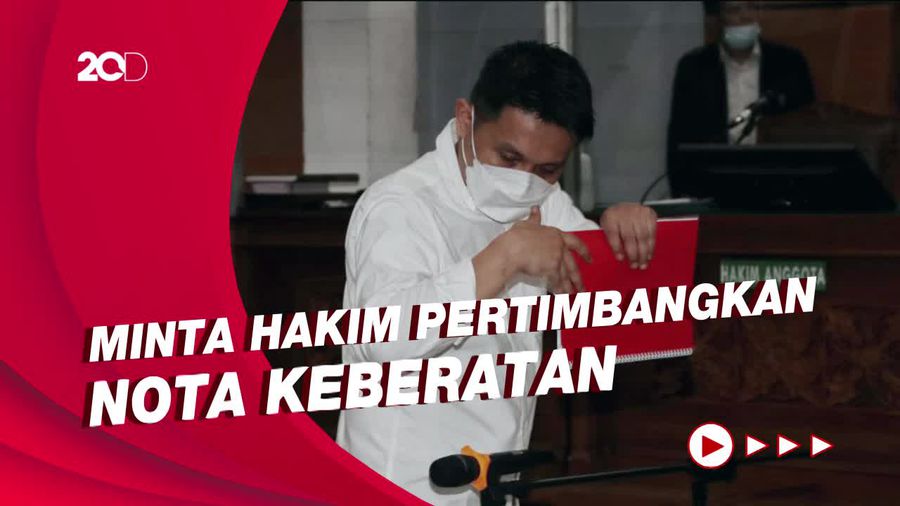 Kompol Chuck Minta Dibebaskan dari Dakwaan Obstruction of Justice