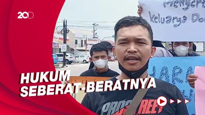 Curhat Korban Doni Salmanan di Depan Pengadilan