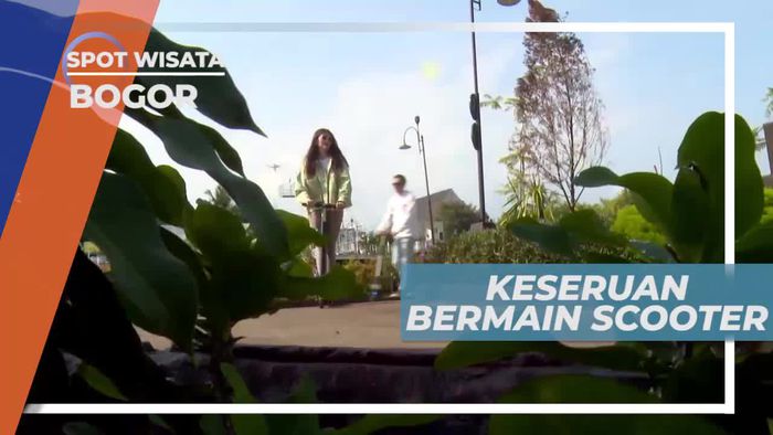 Berkeliling Kawasan Wisata Menggunakan Skuter, Bogor