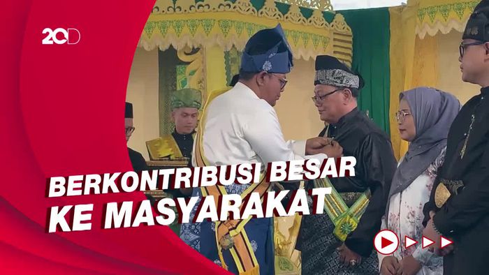 4 Tokoh Masyarakat Medan yang Dianugerahi Gelar Adat Resam Melayu