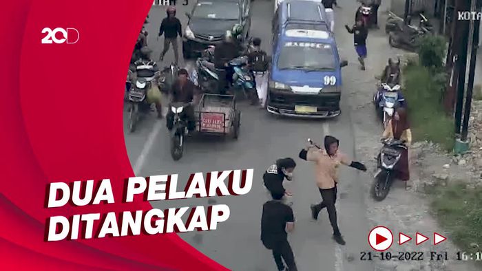 Aksi Sekelompok Pelajar di Medan Begal Pengendara Motor di Siang Bolong
