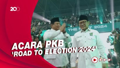 Riuh Massa Sambut Kedatangan Prabowo di Acara PKB