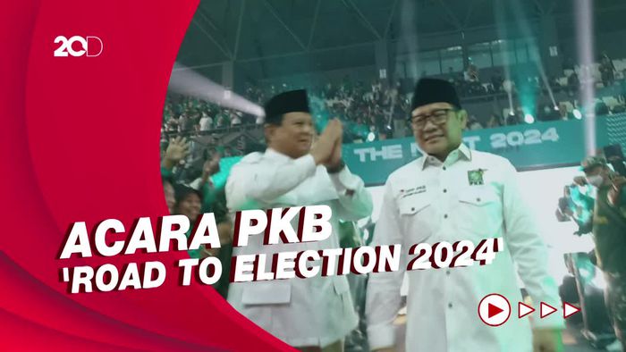 Riuh Massa Sambut Kedatangan Prabowo di Acara PKB