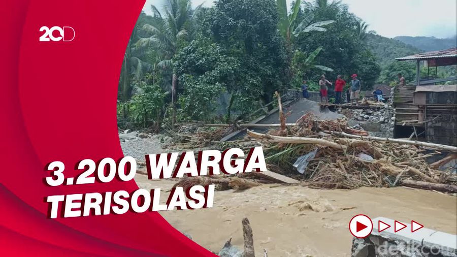 Banjir Terjang Trenggalek, Jembatan Antardusun Putus