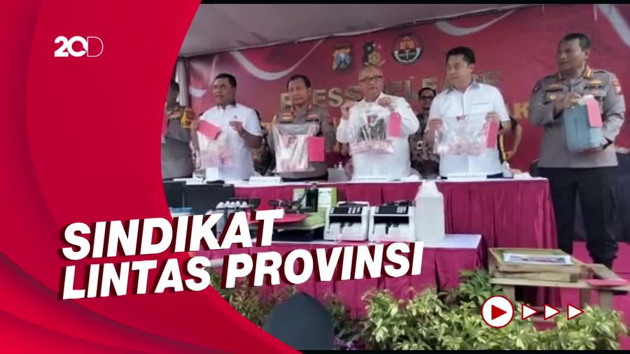 Polda Jatim Ringkus Sindikat Pencetak Uang Palsu, 11 Tersangka Diamankan