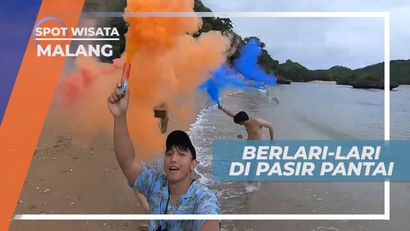 Seru-seruan Menikmati Indahnya Pemandangan Pantai Teluk Asmara, Malang
