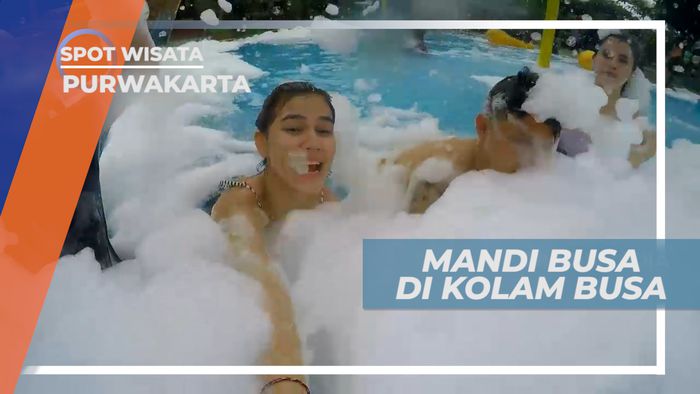 Keseruan yang Beda, Pesta Buih di Kolam Busa, Purwakarta