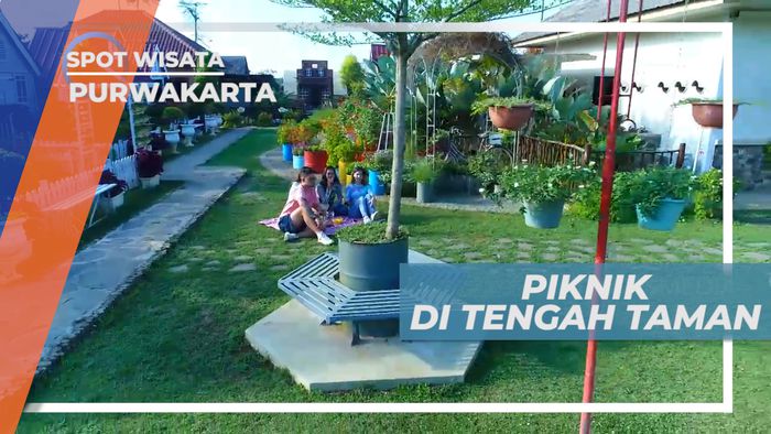Gelar Tikar untuk Piknik di Taman, Purwakarta