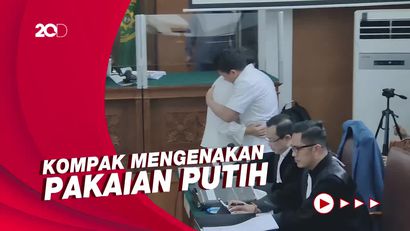 Momen Pelukan Sambo-Putri Jelang Sidang Pembunuhan Yosua
