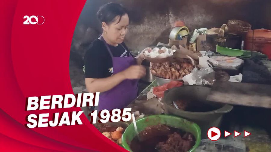 Warung Makan di Bali Ini Tawarkan Sensasi Makan Langsung di Dapur