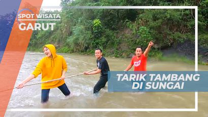 Serunya Adu Kuat, Tarik Tambang di Sungai, Garut