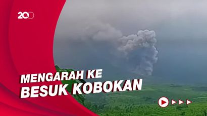 Penampakan Gunung Semeru Luncurkan Awan Panas Guguran Sejauh 4,5 Km