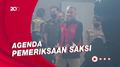 Hendra Kurniawan-Agus Nurpatria Jalani Sidang Kasus Yosua
