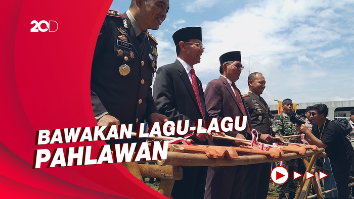 Rampak Genteng Meriahkan Peringatan Hari Pahlawan di Majalengka