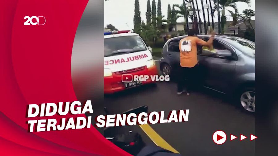 Viral Emak-emak Pemobil Halangi Ambulans Bawa Pasien di Puncak
