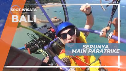 Menikmati Pemandangan Pantai Mertasari Dengan Paratrike, Bali