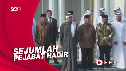 Prabowo hingga Yaqut Hadiri Peresmian Masjid Sheikh Zayed Solo