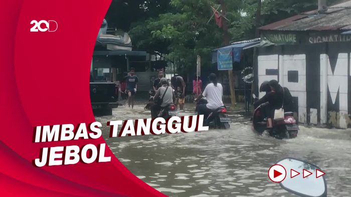 Banjir di Tangerang Masih Rendam Akses Jalan Perumahan Warga