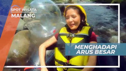 Menghadapi Arus Besar, Tantangan River Tubing di Kota Malang