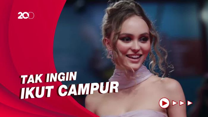 Sikap Lily-Rose Depp Terkait Masalah Ayahnya dengan Amber Heard