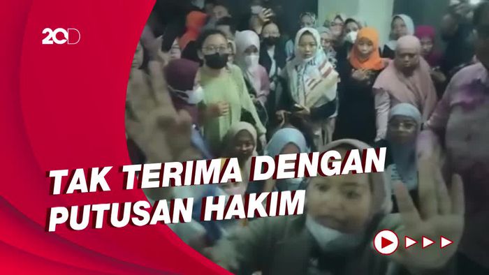 Pendukung Mas Bechi Ricuh di Pengadilan, Serang Kamera Wartawan