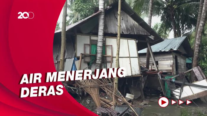 Banjir 3 Meter Rusak Rumah Warga di Polman, Ada yang Sampai Roboh