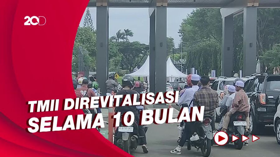 Antrean Padat Pintu TMII saat Uji Coba Buka Terbatas Hari Ini