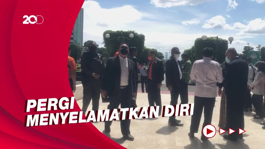 Jakarta Diguncang Gempa, Anggota DPR Berhamburan Keluar Gedung