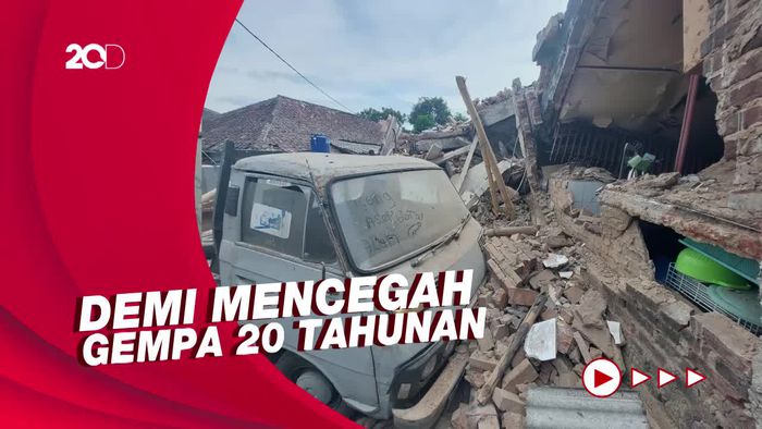Jokowi Minta Menteri PUPR Bangunkan Rumah Antigempa di Cianjur