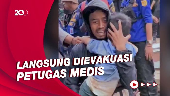 Bocah Ditemukan Selamat Usai 3 Hari Tertimbun Reruntuhan Gempa Cianjur!