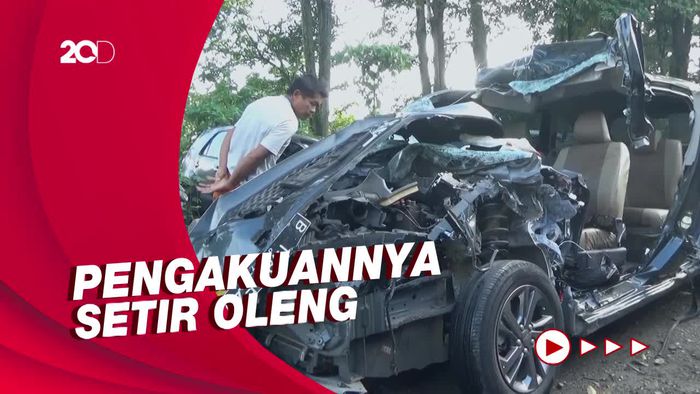 Minibus Seruduk Truk di Tol Cipularang, Satu Tewas-Sopir Selamat