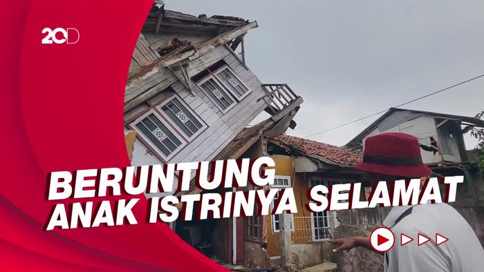 Penampakan Rumah Miring di Desa Bunisari Akibat Gempa Cianjur