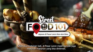Jajan Camilan di Pasar Laron, Alun-alun Batu