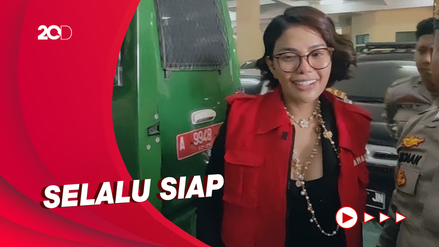 Penampilan Nikita Mirzani yang Santai saat Jalani Sidang Lanjutan