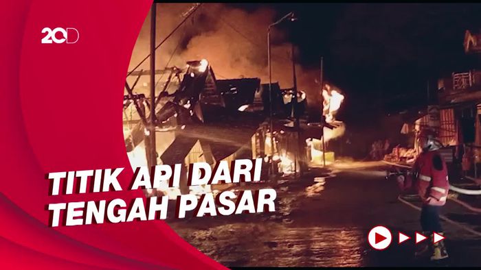 Penampakan Pasar Kesamben Blitar Dilalap Si Jago Merah
