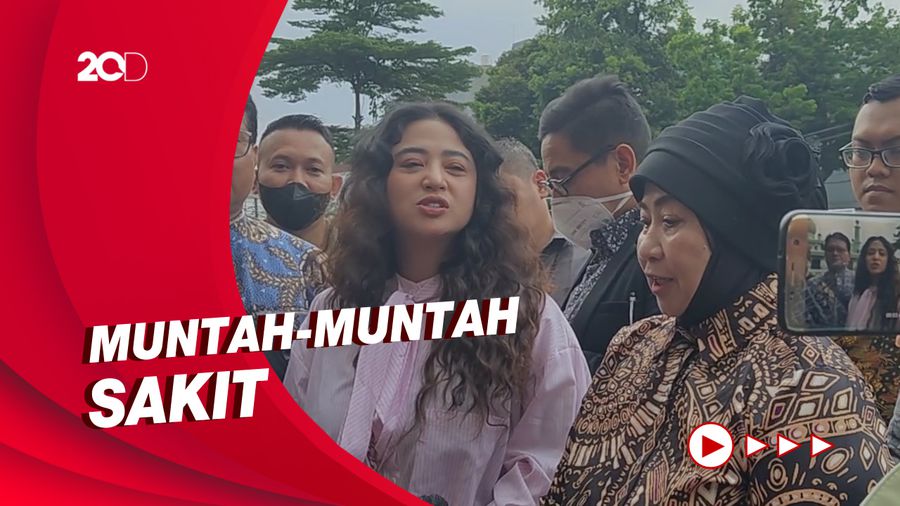 Ibunda Sempat Jatuh Sakit Lihat Dewi Perssik Dihina Haters 