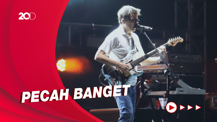 Keseruan Konser Weezer di Bali