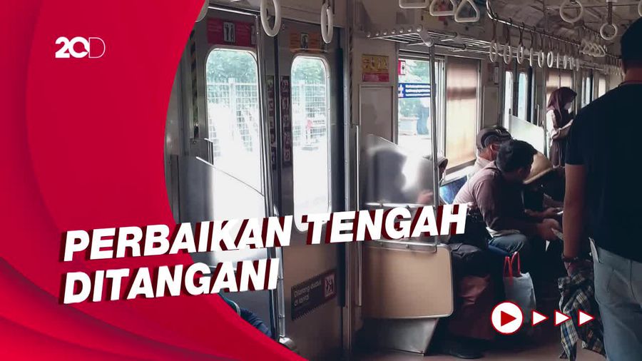Penumpang KRL Tertahan Hampir Sejam di Stasiun UI Gegara Perbaikan LAA