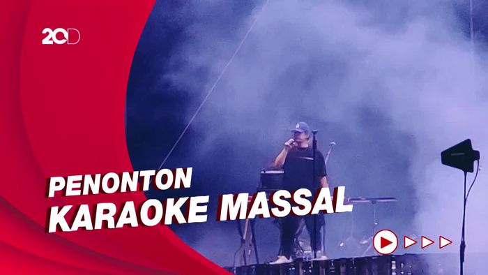 Panas! Penampilan Joji di Head in the Clouds Jakarta 2022