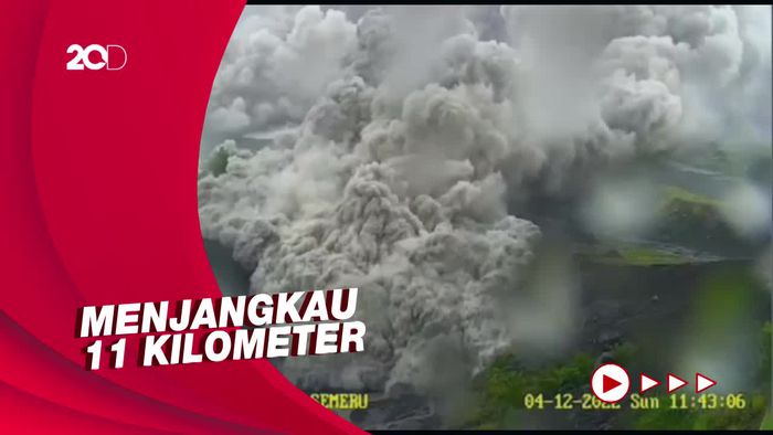 Detik-detik Gunung Semeru Semburkan Awan Panas 