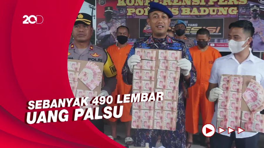 Penampakan Barbuk dari Penangkapan Sindikat Pengedar Uang Palsu di Badung