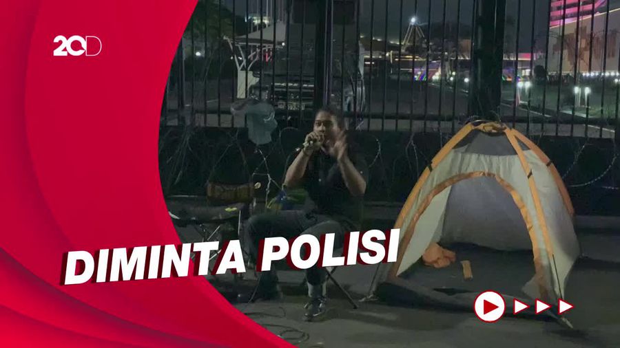 Gagal Camping, Massa Aksi Tolak KUHP di Depan DPR Bubar
