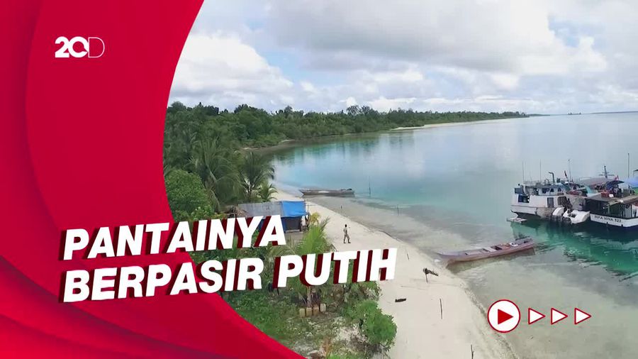 Melihat Indahnya Kepulauan Widi yang Dilelang di Situs Asing
