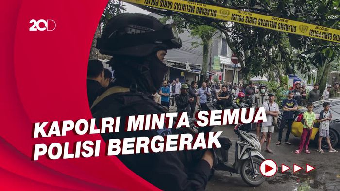 Polisi Temukan Belasan Kertas Protes RKUHP di TKP Bom Astana Anyar