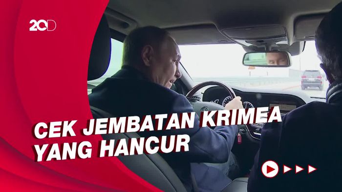 Putin Nyetir Mobil Keliling Daerah Perang Krimea
