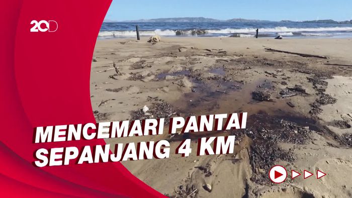 Potret Pantai di Venezuela yang Tercemar Minyak