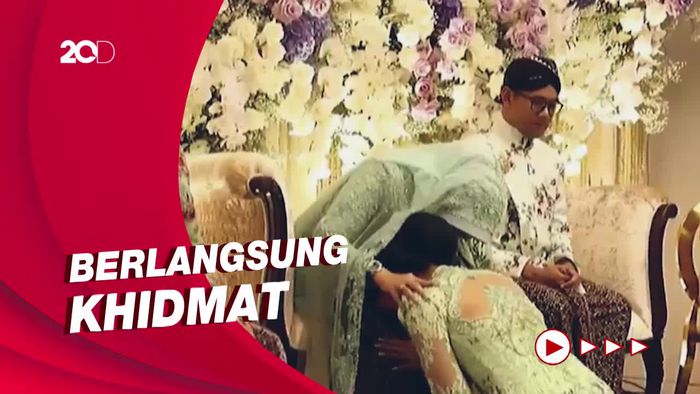 Momen Haru Erina Gudono Sungkeman ke Ibunda Jelang Pernikahan
