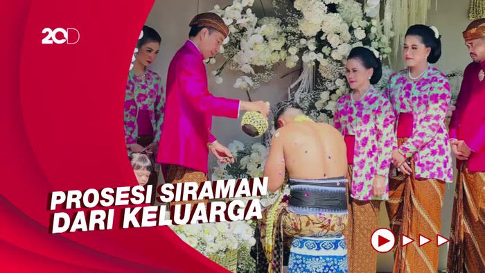 Momen Presiden Jokowi hingga Gibran Guyur Kaesang dengan Air Kembang